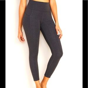 Old Navy Athliesure Balance Legging